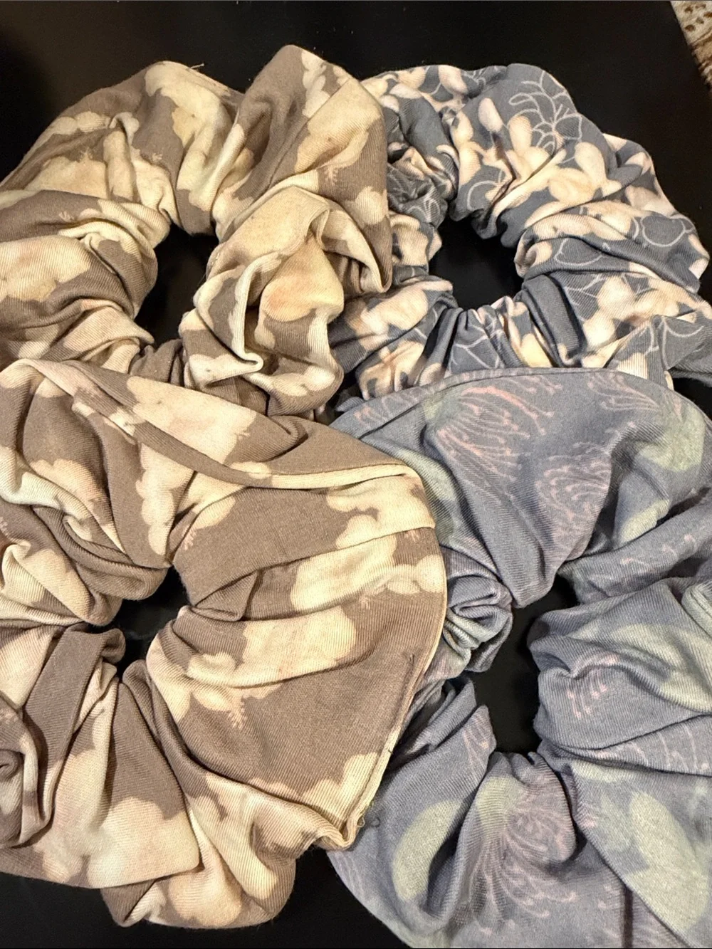 Set of 4 Hawaiian print floral Scrunchies - Neutral Taupe & Dusty Blue